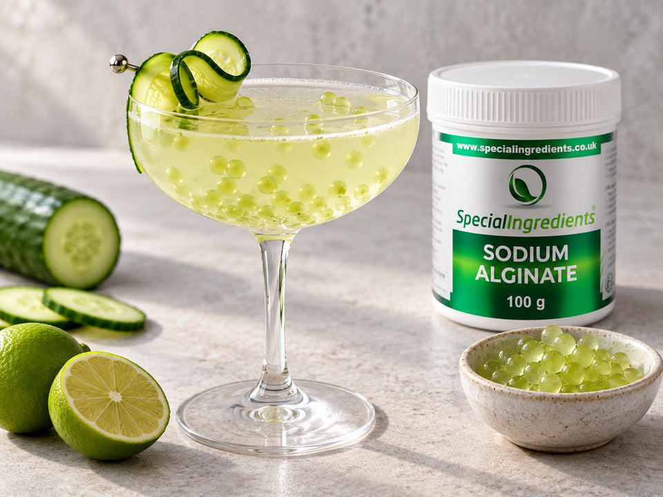 Gimlet al cetriolo con perle liquide — preparazione con confezione attuale Special Ingredients