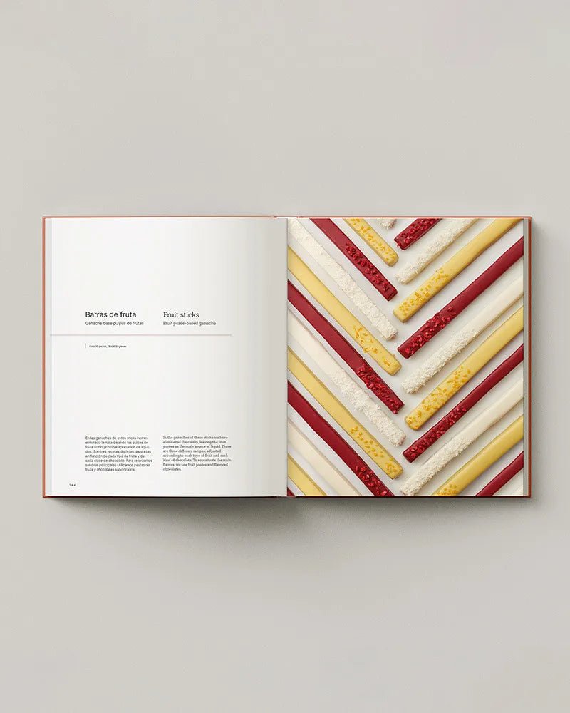 XOK - David Gil, Ingrid Serra - ÉDITIONS ANGLAISE ET ESPAGNOLE 
